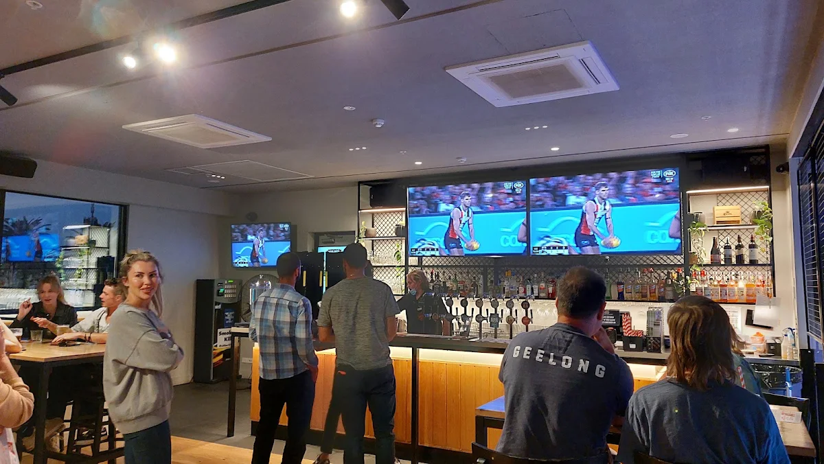 Vibe, The Sporting Globe Bar & Grill Mordialloc
