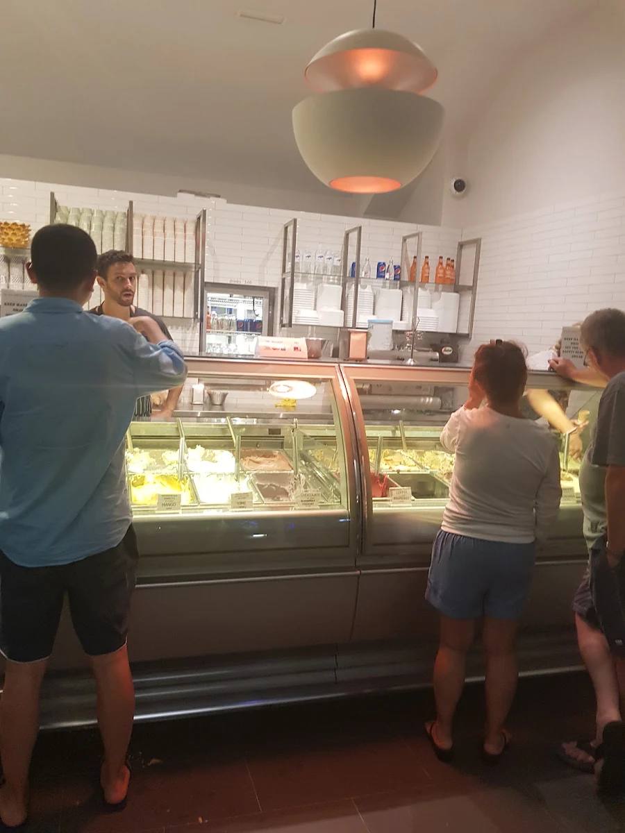 Vibe, Massimo's Gelateria