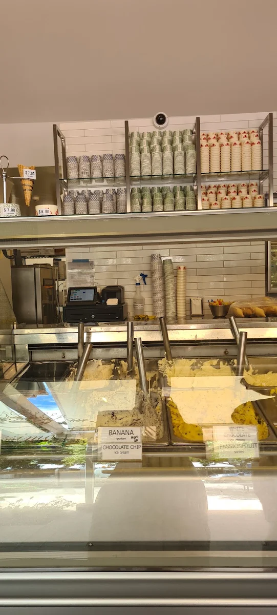 Vibe, Massimo's Gelateria