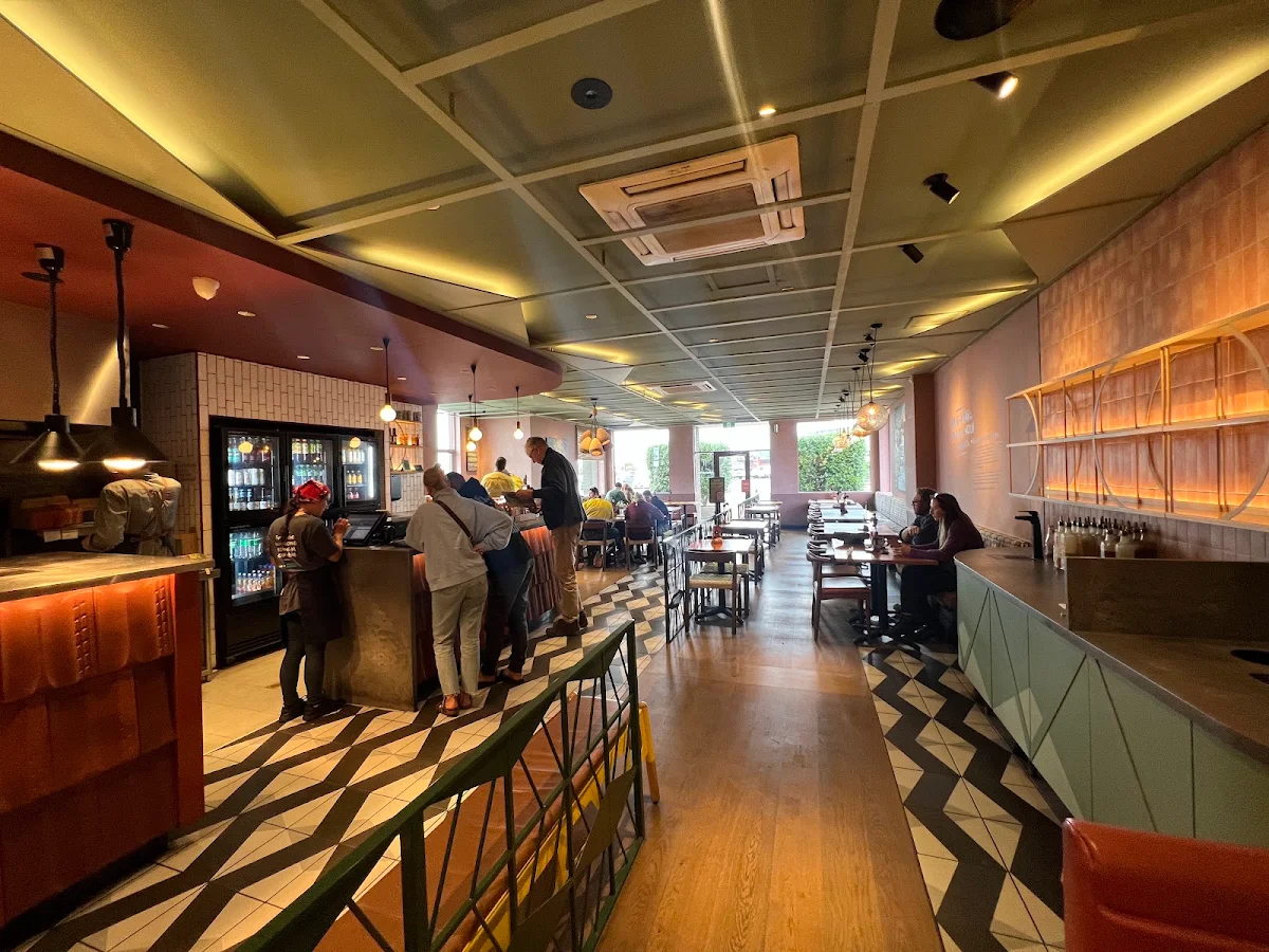 Vibe, Nando's Bunbury