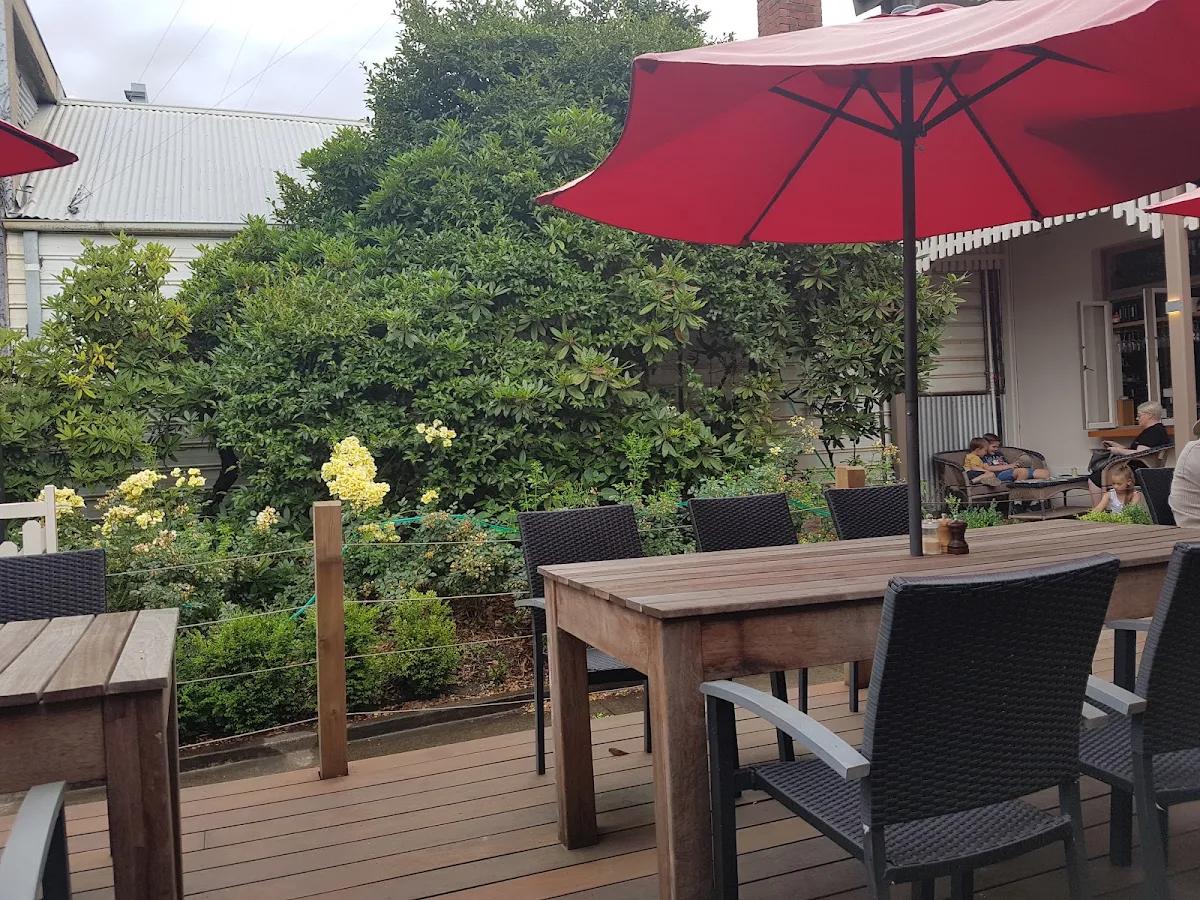 Vibe, Bibo Cafe + Restaurant