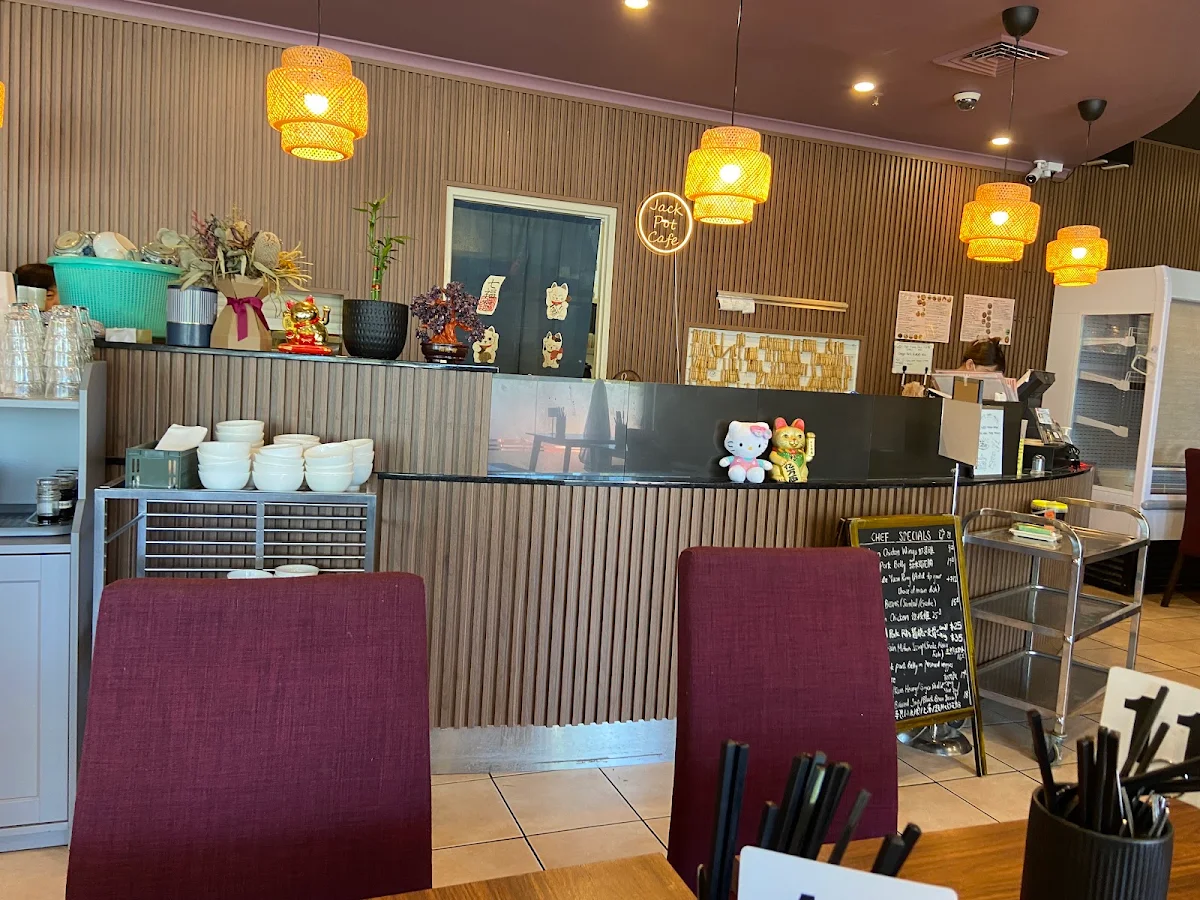 Vibe, Jack Pot Cafe