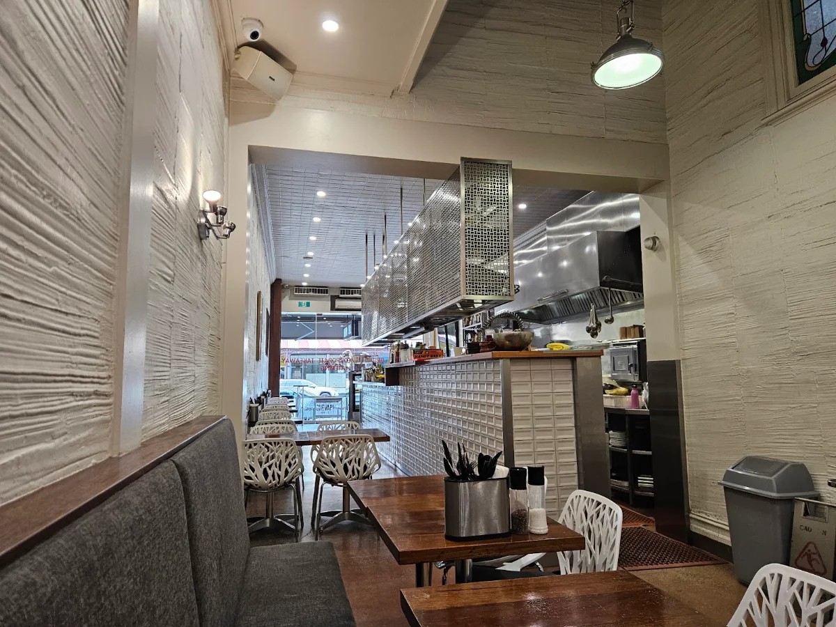 Vibe, Chevapi Grill Balkan Kitchen
