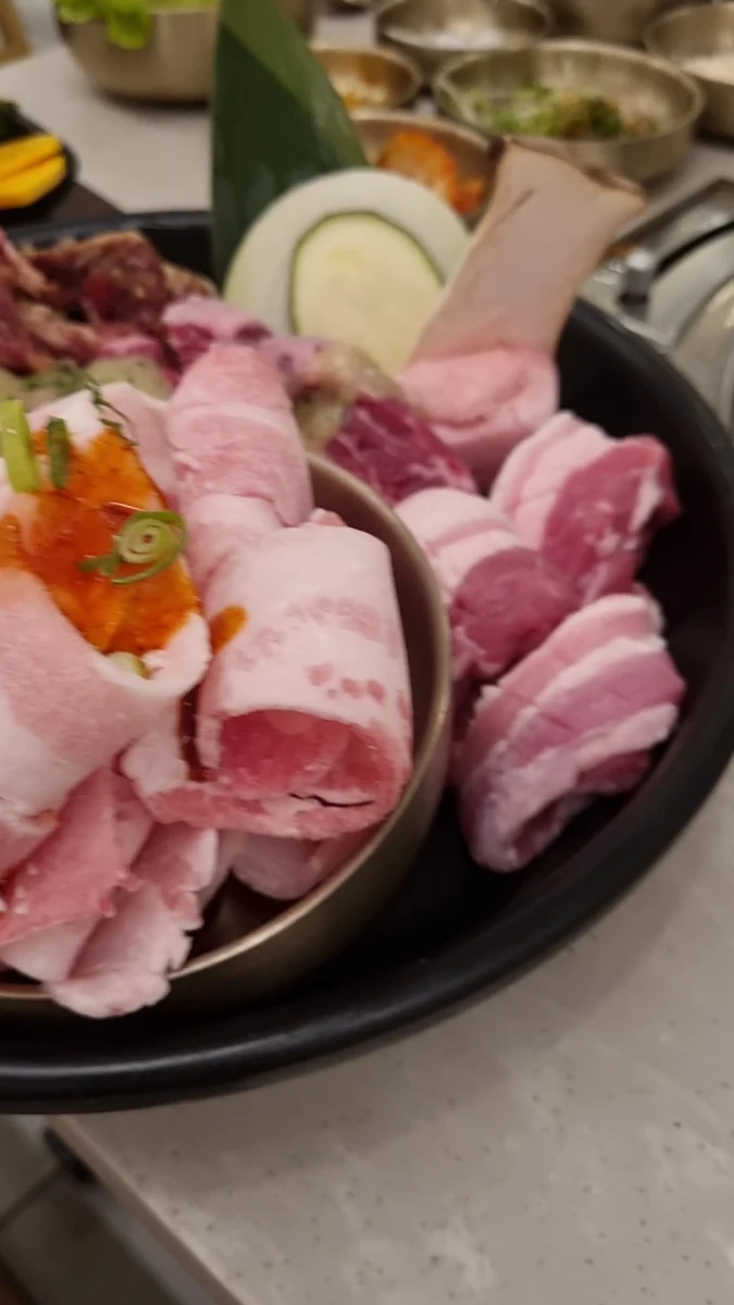 Food & drink, Dadam Korean BBQ