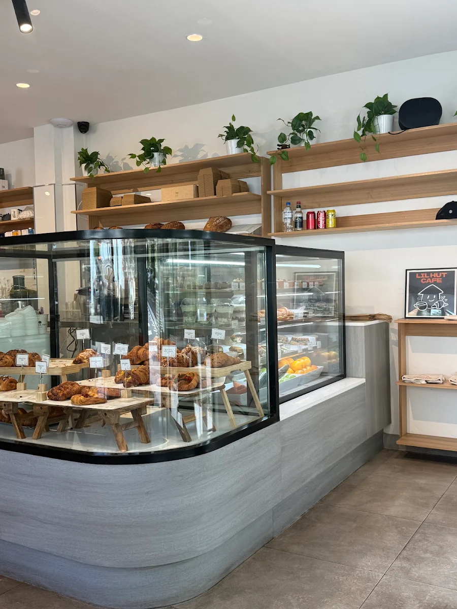 Vibe, The Lil Hut Bakery