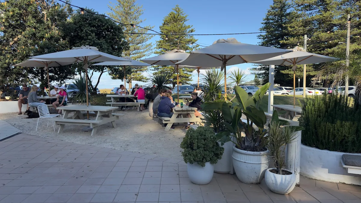 Vibe, Dunes Palm Beach