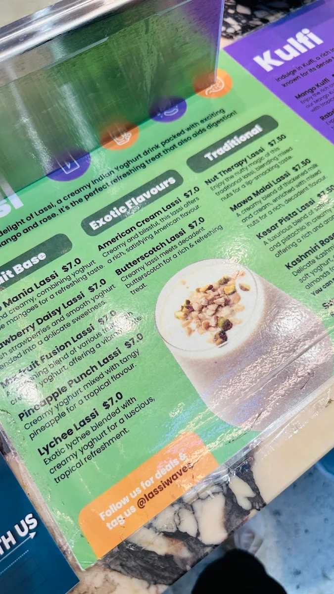 Menu, Lassi Waves