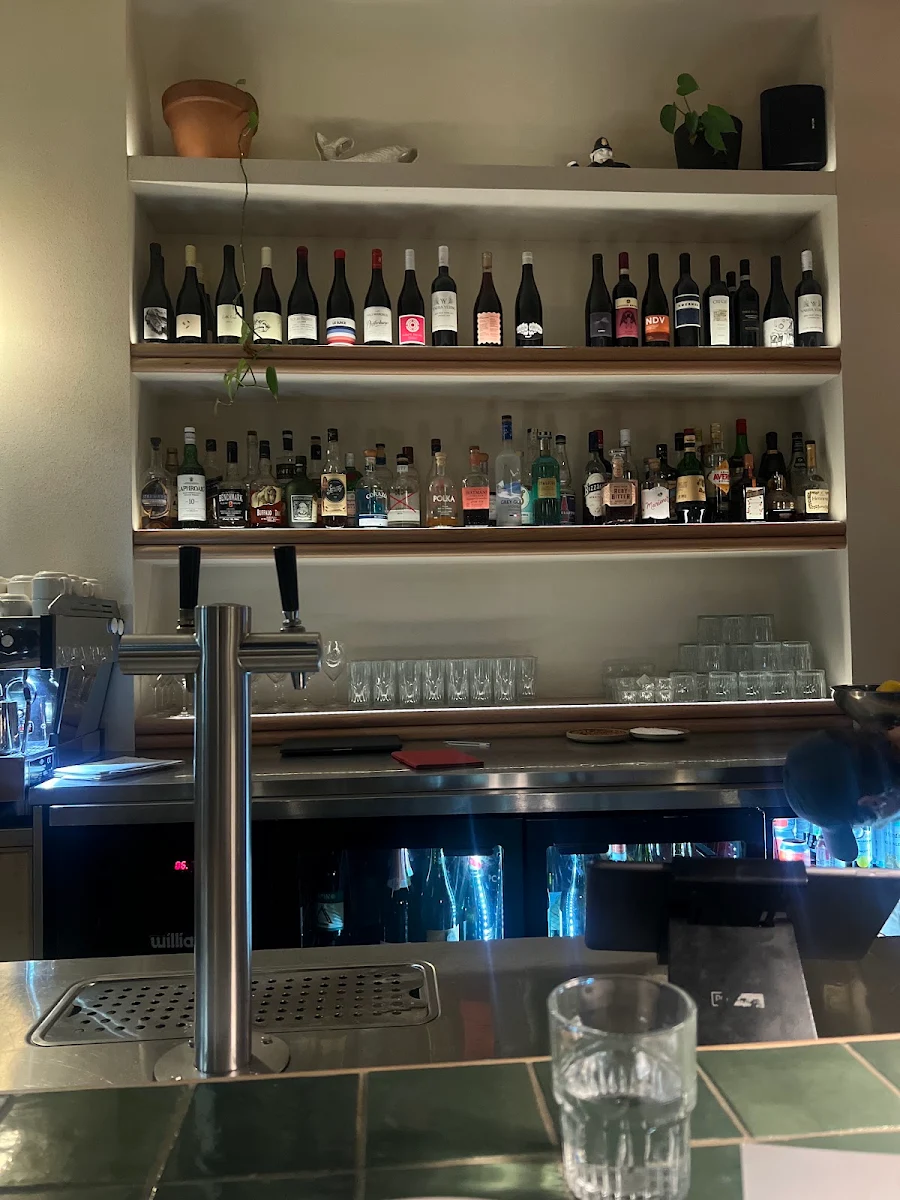 Vibe, Bandit Pizza and Wine