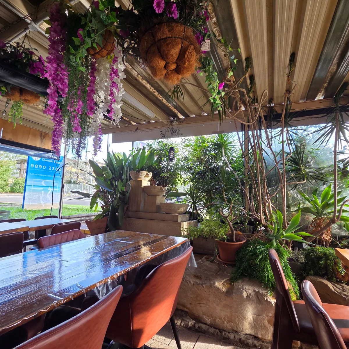 Vibe, PMC Persian Restaurant & Cafe