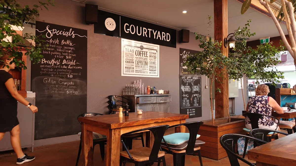 Vibe, Coogee Courtyard