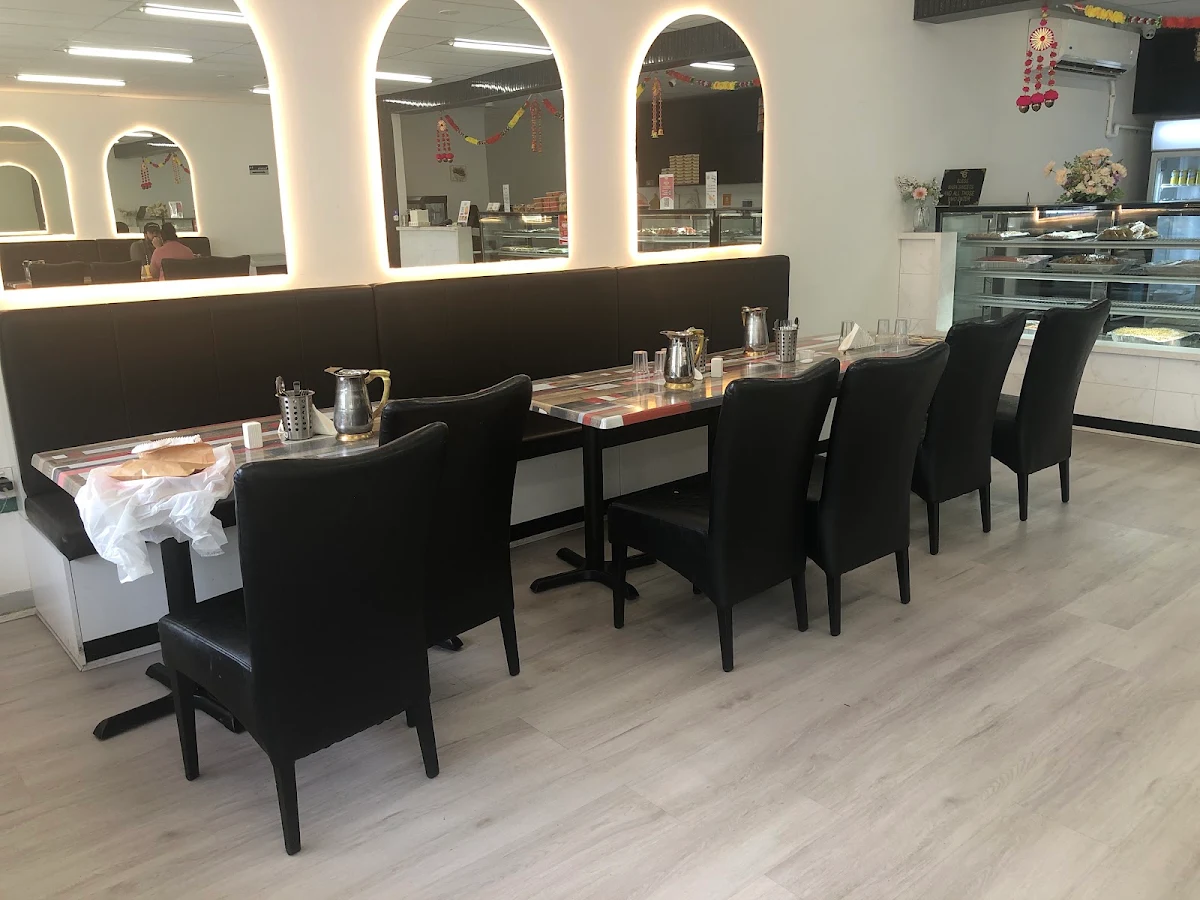 Vibe, Baba Sweets Wallan
