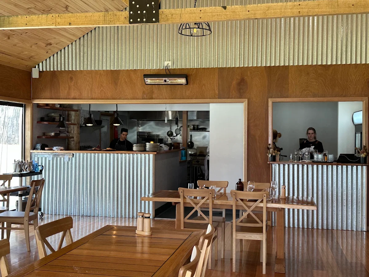 Vibe, The Shed Restaurant