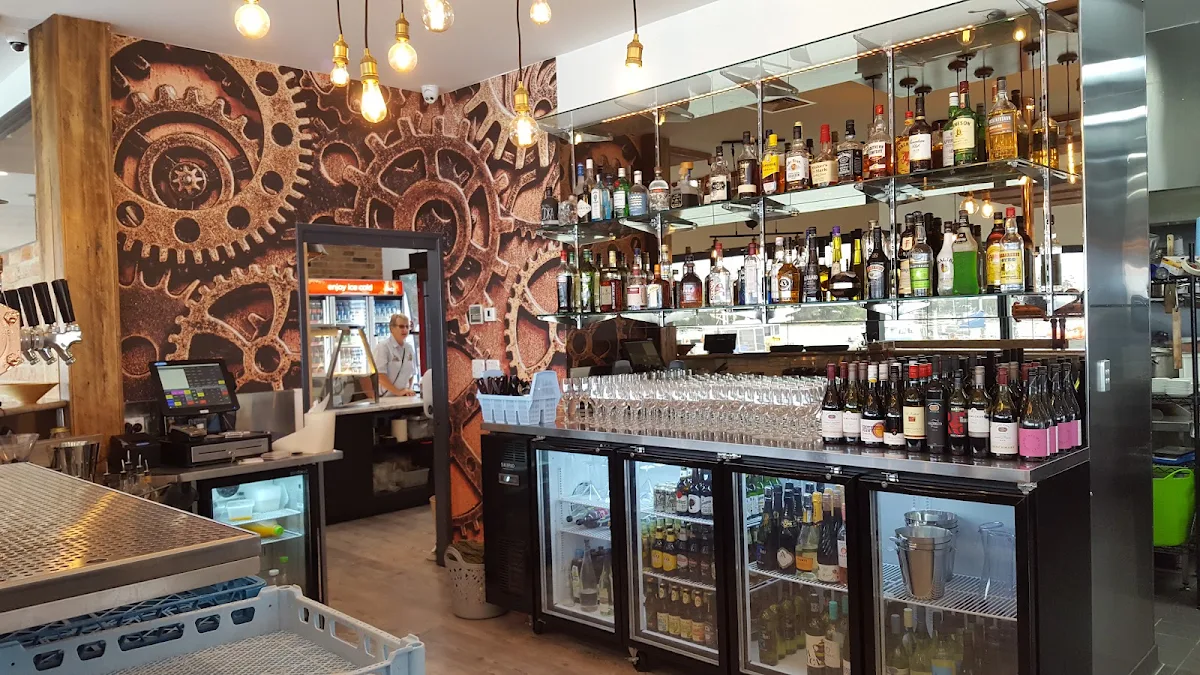 Vibe, The Wharf Bar & Kitchen