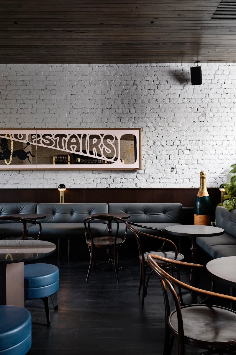 Vibe, Poodle Bar & Bistro