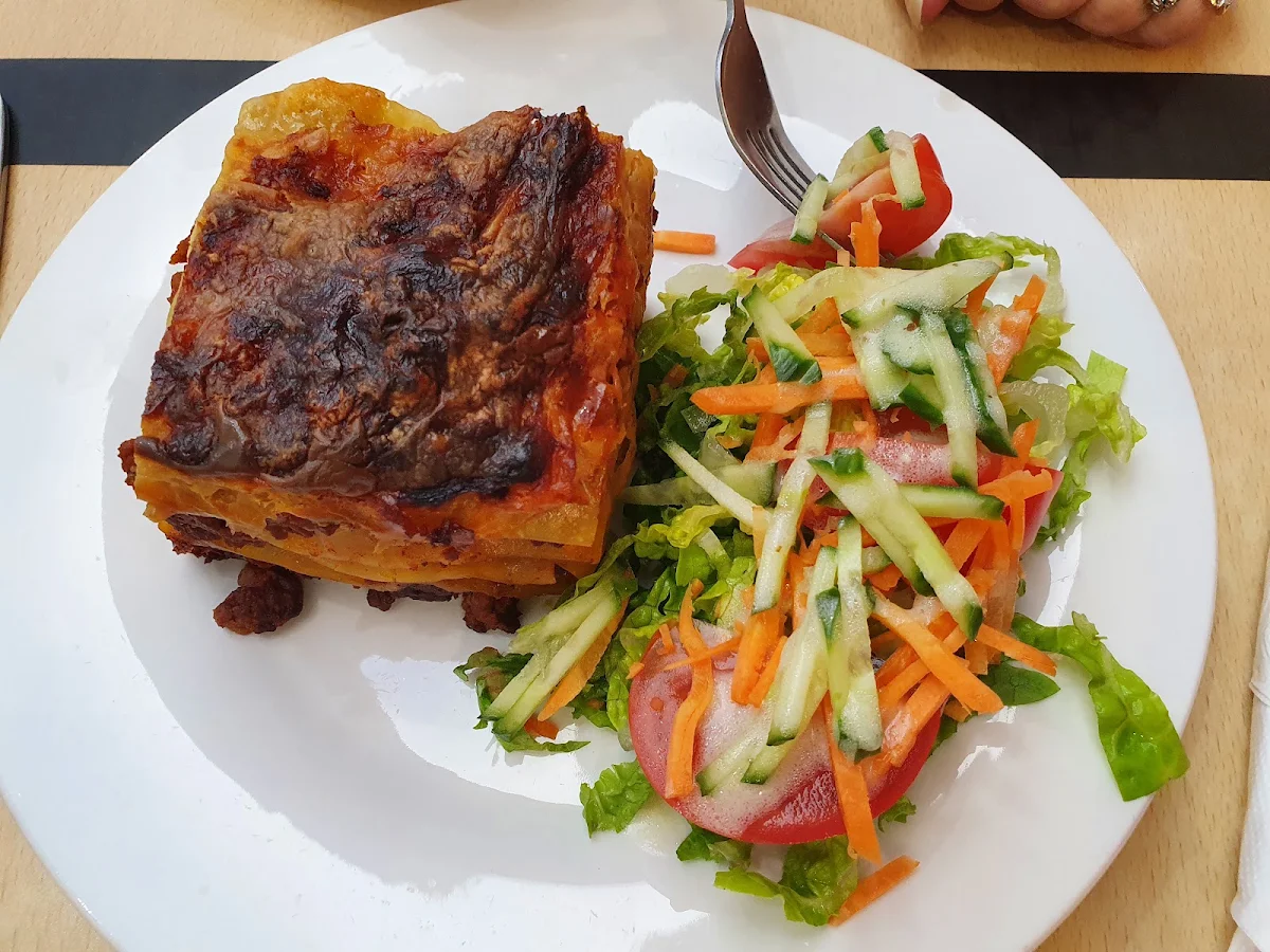 Food & drink, Redz Café