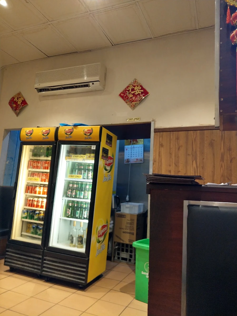 Vibe, Camy Shanghai Dumpling House