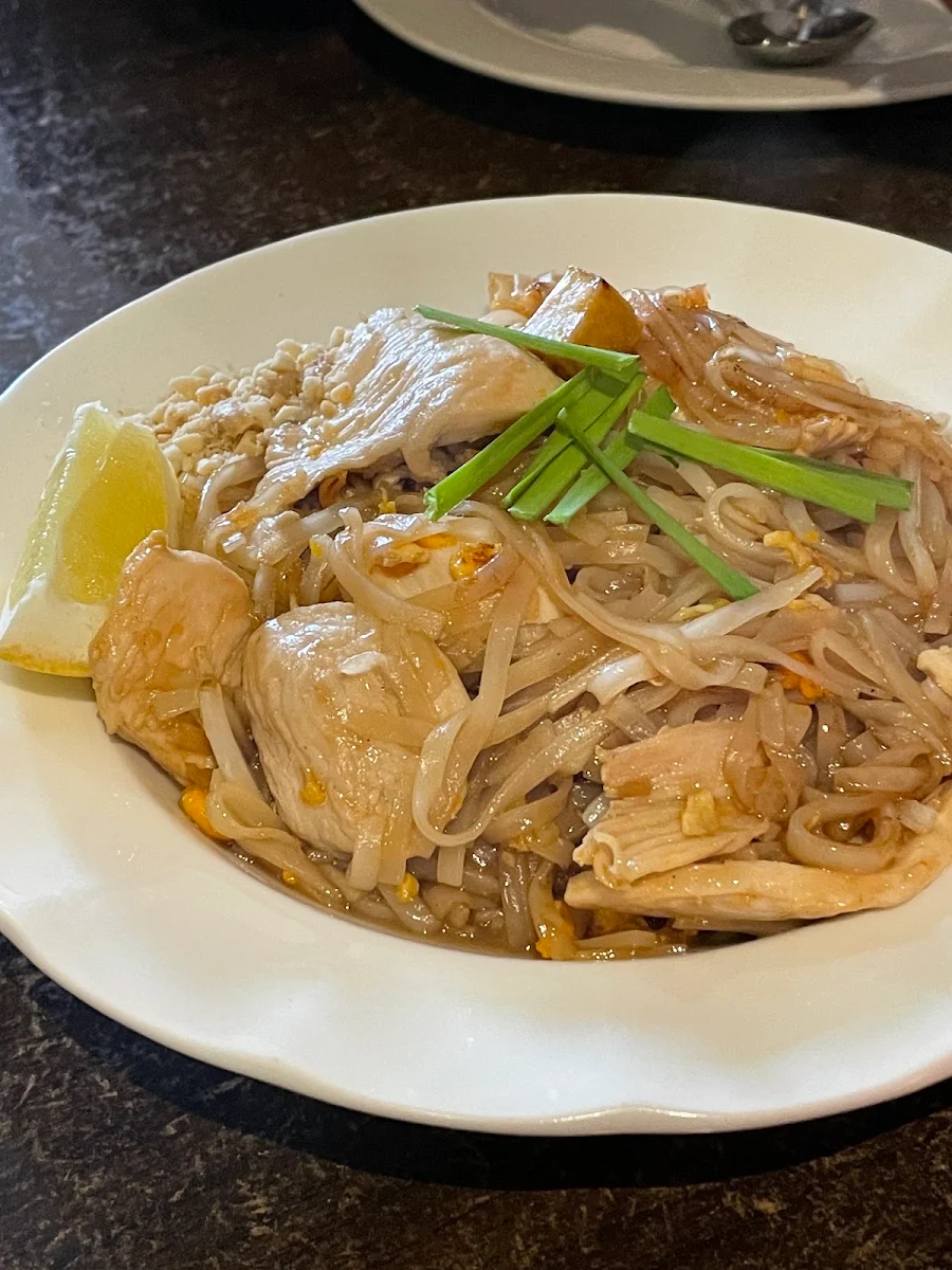 Food & drink, D'Gusto Thai Restaurant
