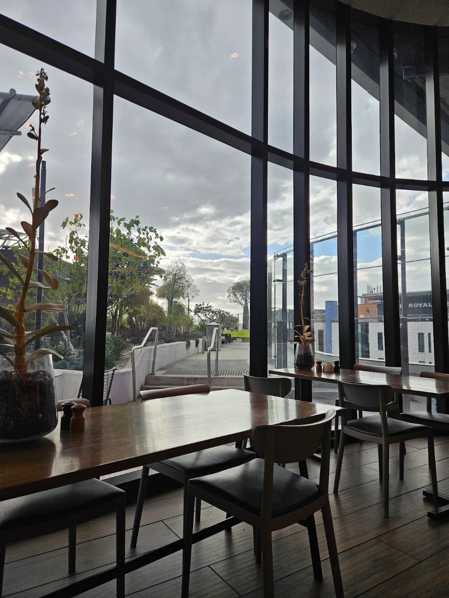 Vibe, The Loft