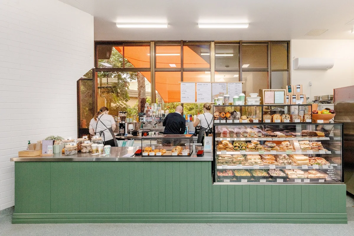 Vibe, Supernatural Eatery