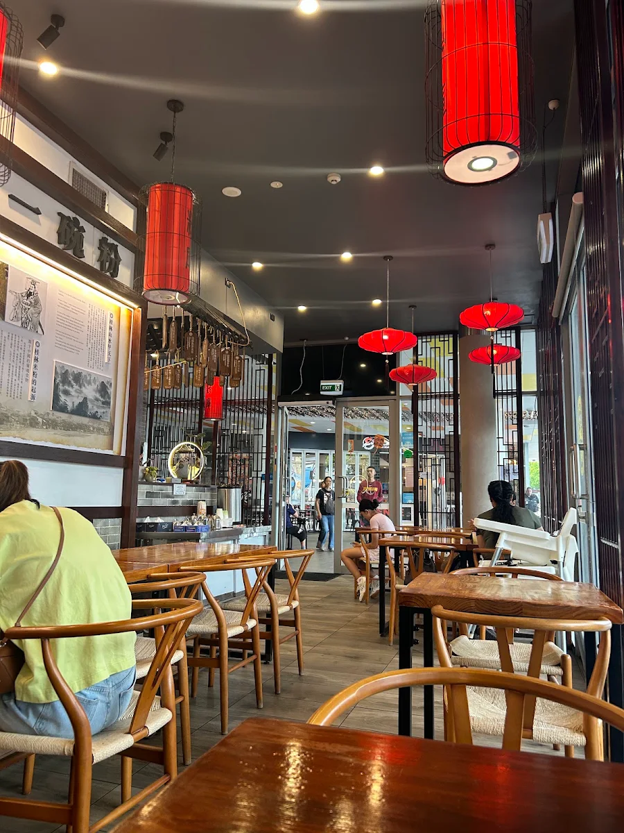 Vibe, Fen Ku Rice Noodle Bar