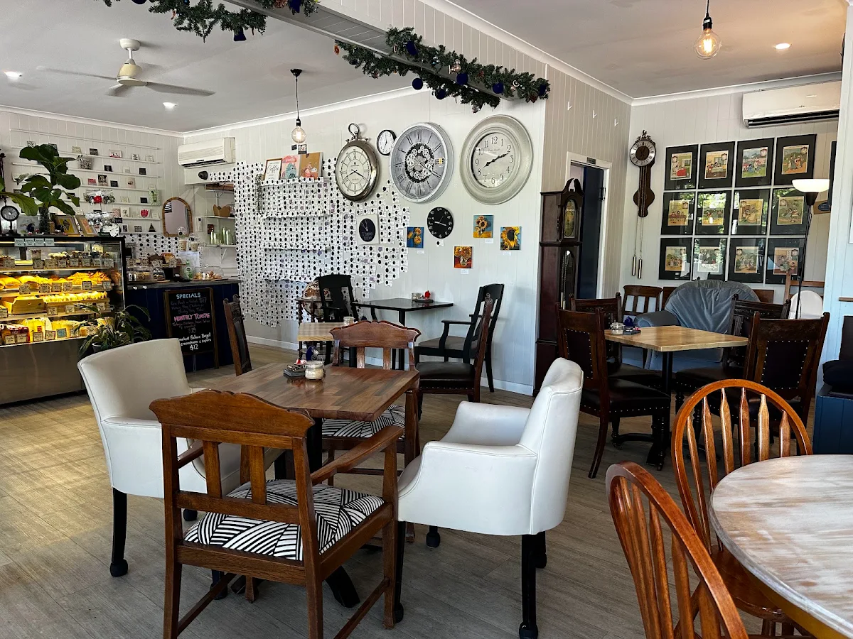 Vibe, I Have Time Coffee Shop