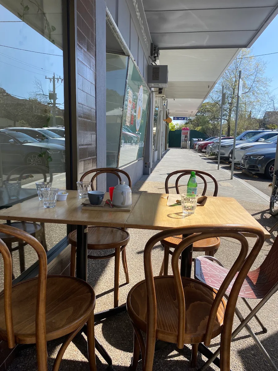 Vibe, Habitat Cafe