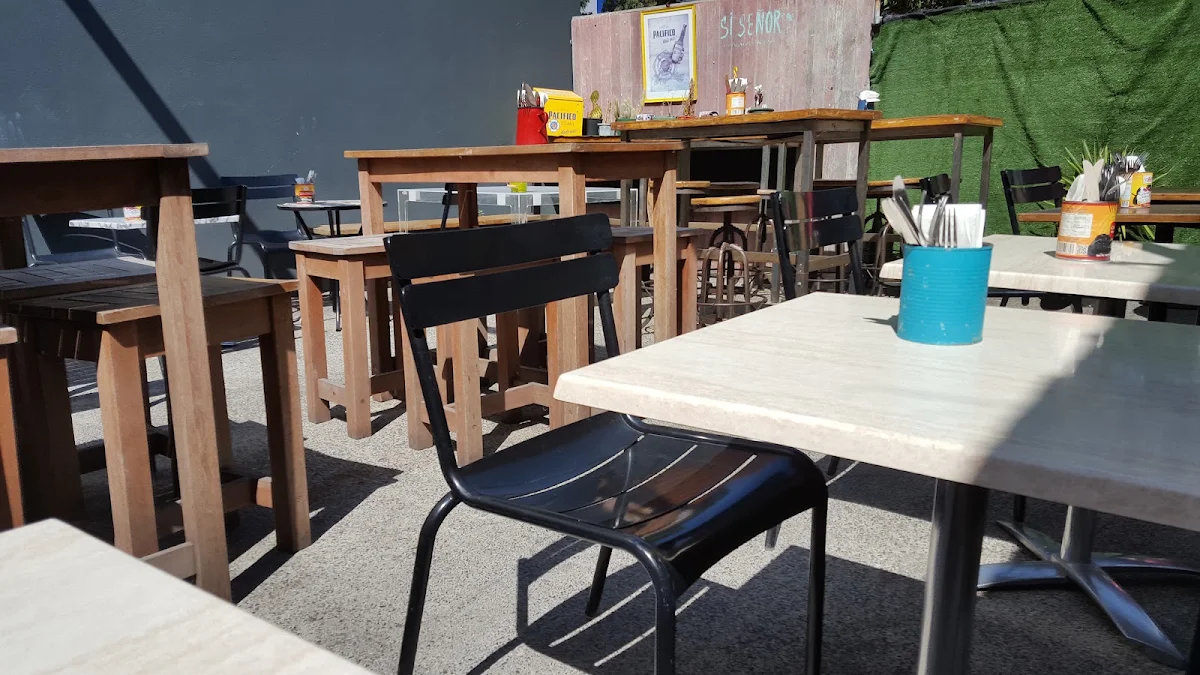 Vibe, Si Senor – Mexican Street Food & Bottomless Brunch Balaclava