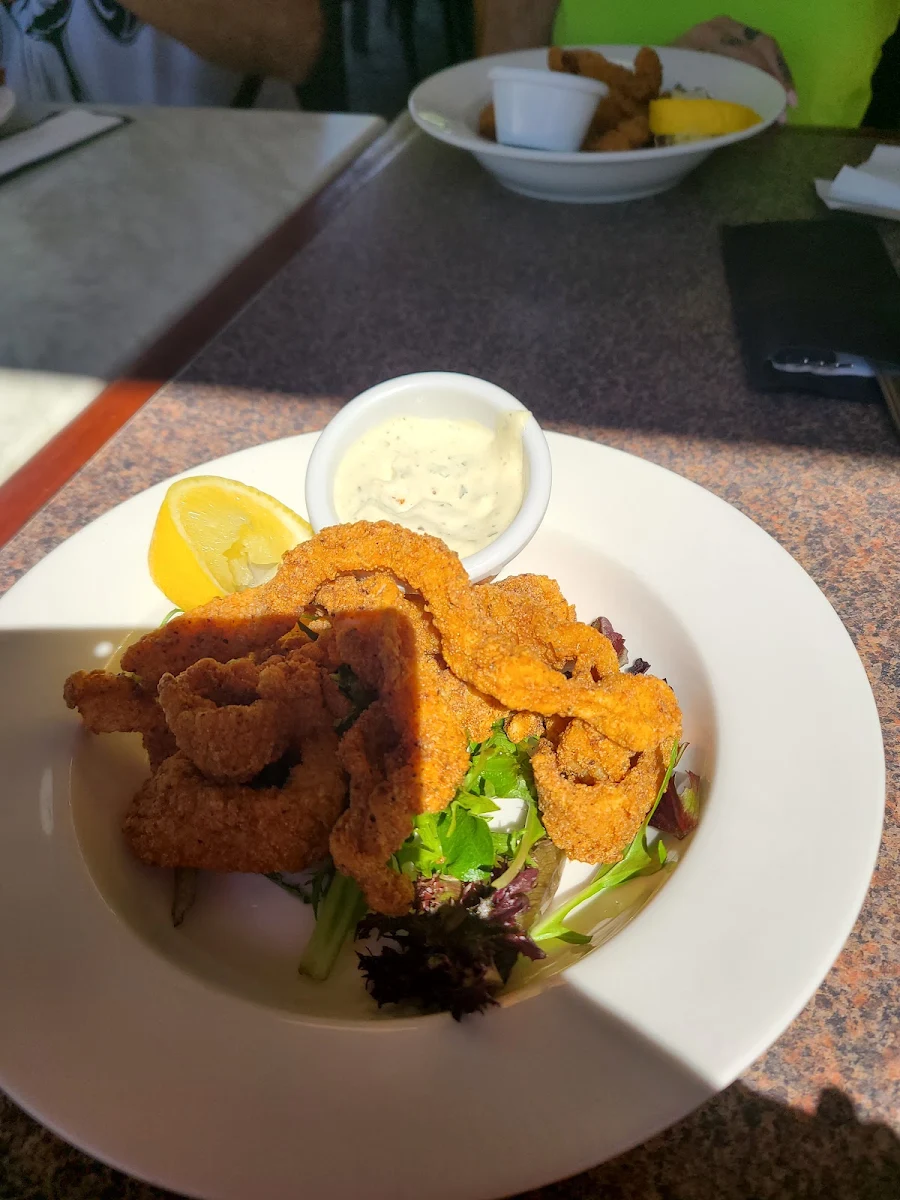 Food & drink, Bushland Beach Tavern
