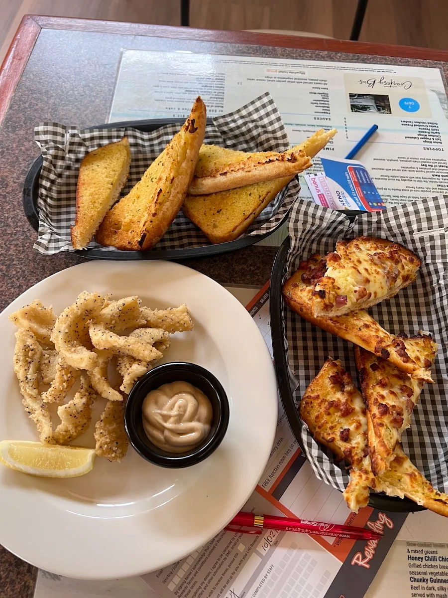 Food & drink, Bushland Beach Tavern