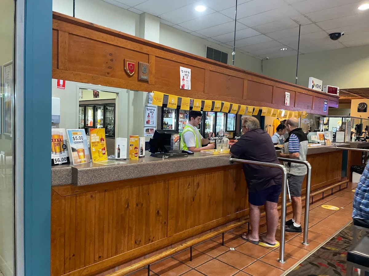 Vibe, Bushland Beach Tavern
