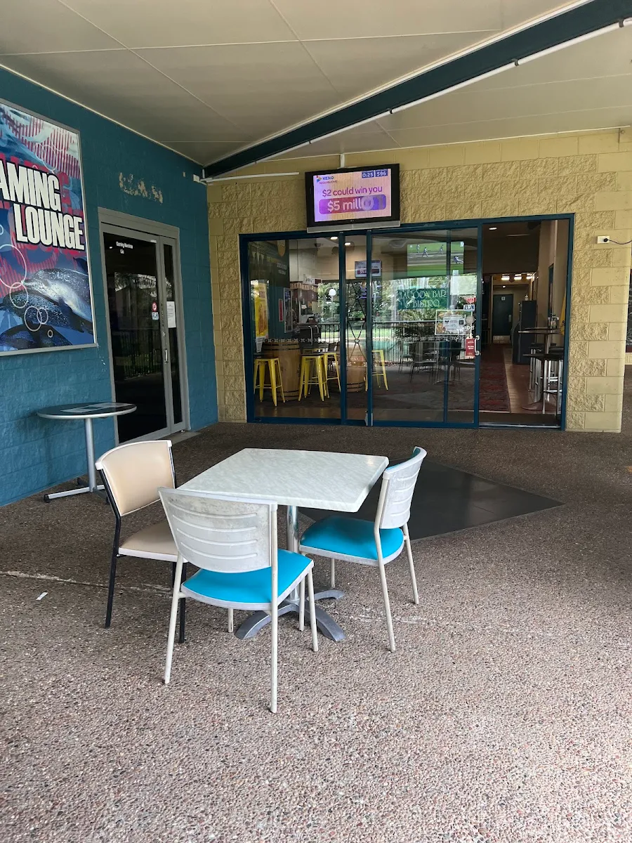 Vibe, Bushland Beach Tavern