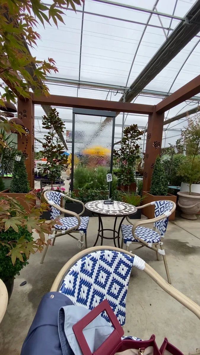 Vibe, Rodney’s Garden Café