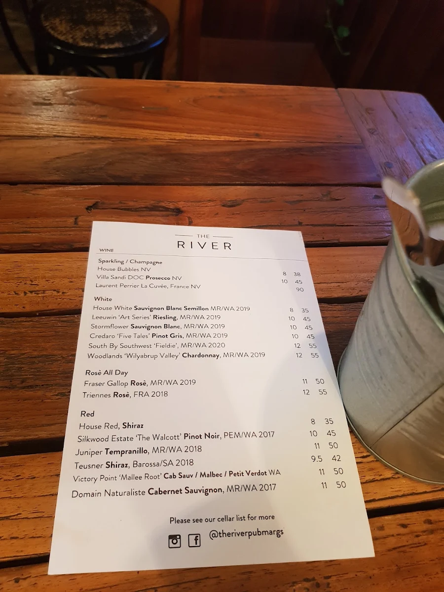 Menu, The River