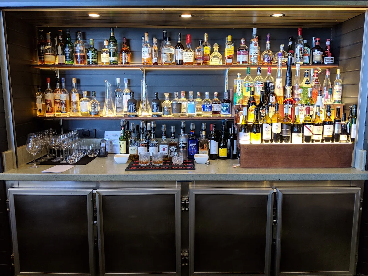 Vibe, Richardson's Bistro