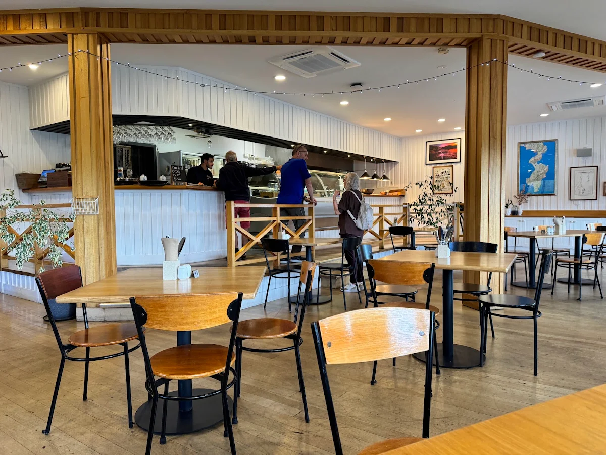 Vibe, Richardson's Bistro