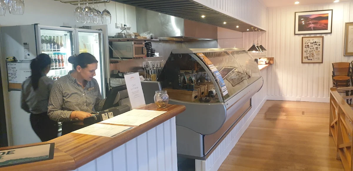 Vibe, Richardson's Bistro
