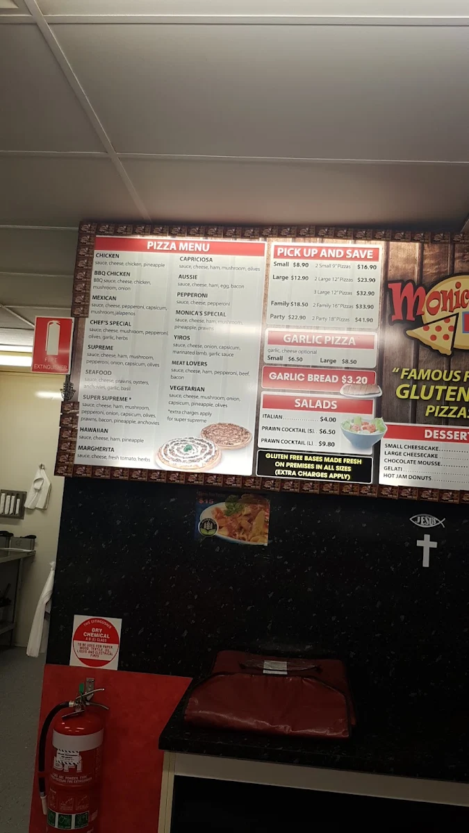 Menu, Monicas Pizza