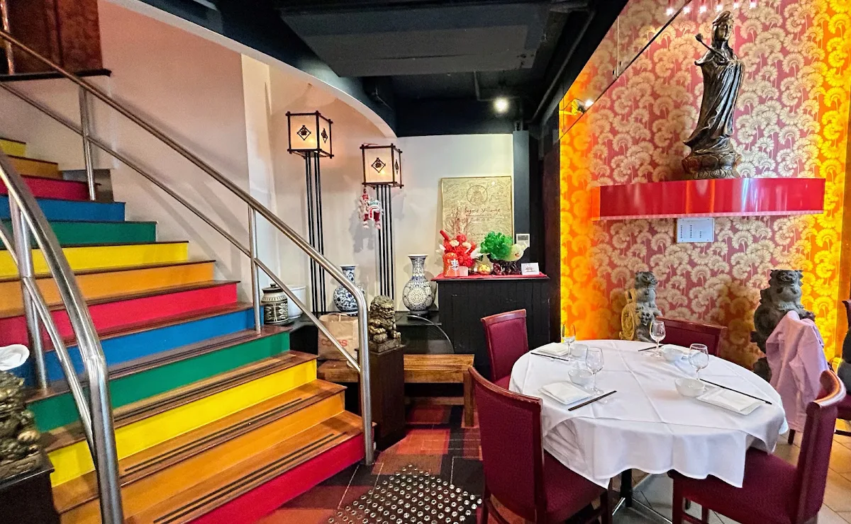 Vibe, Fortune Village Chinese Restaurant