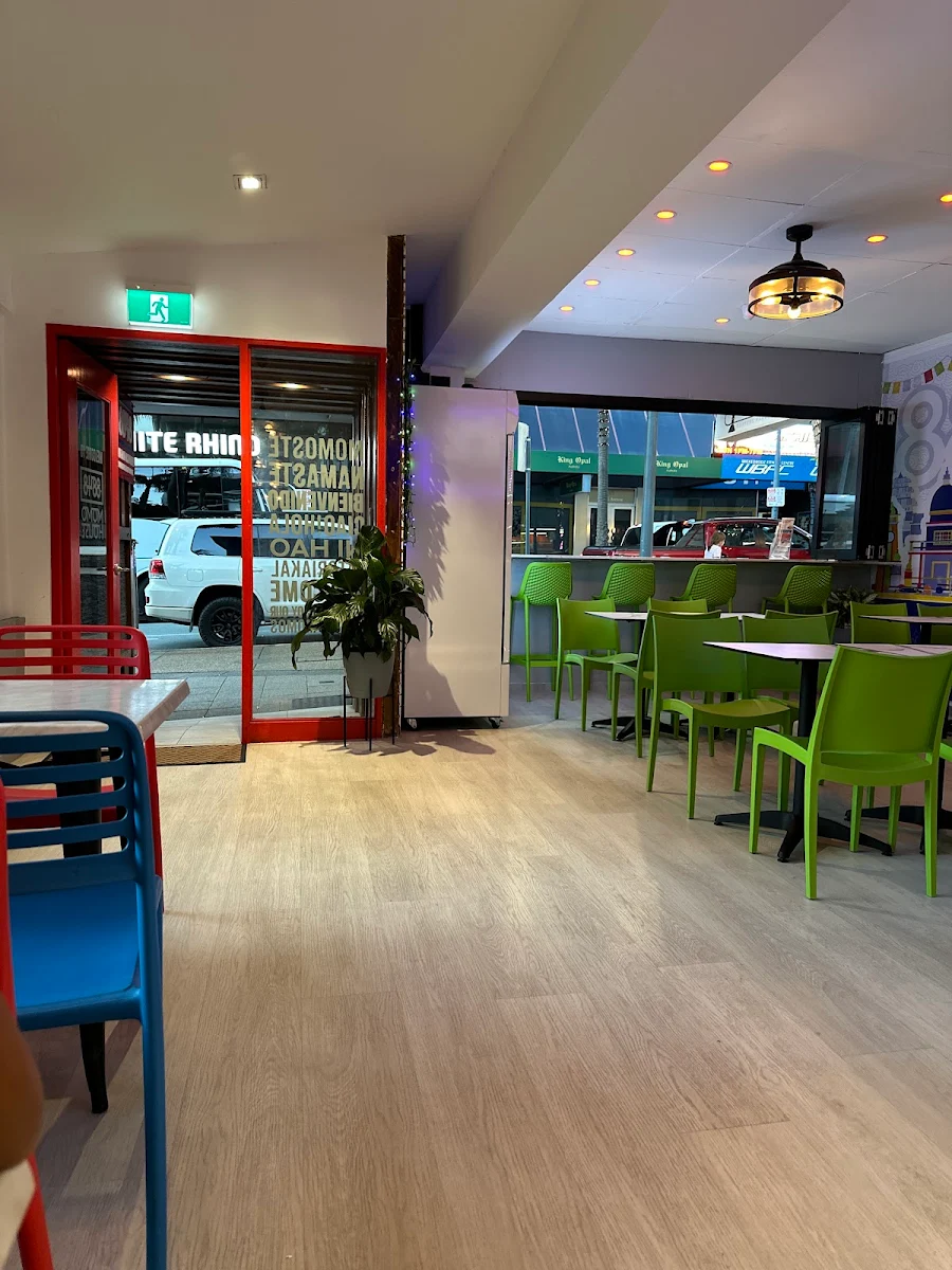 Vibe, 8848 Momo House Goldcoast
