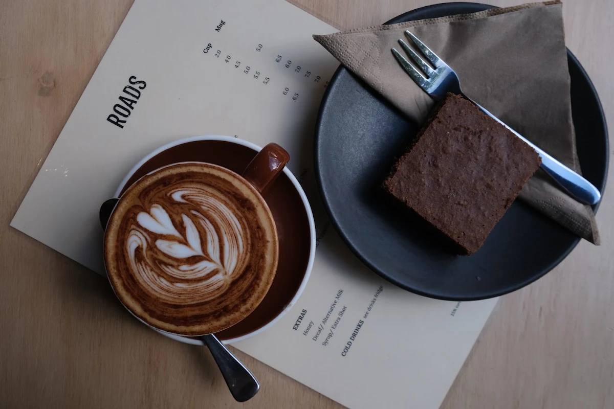 Menu, Roads Store