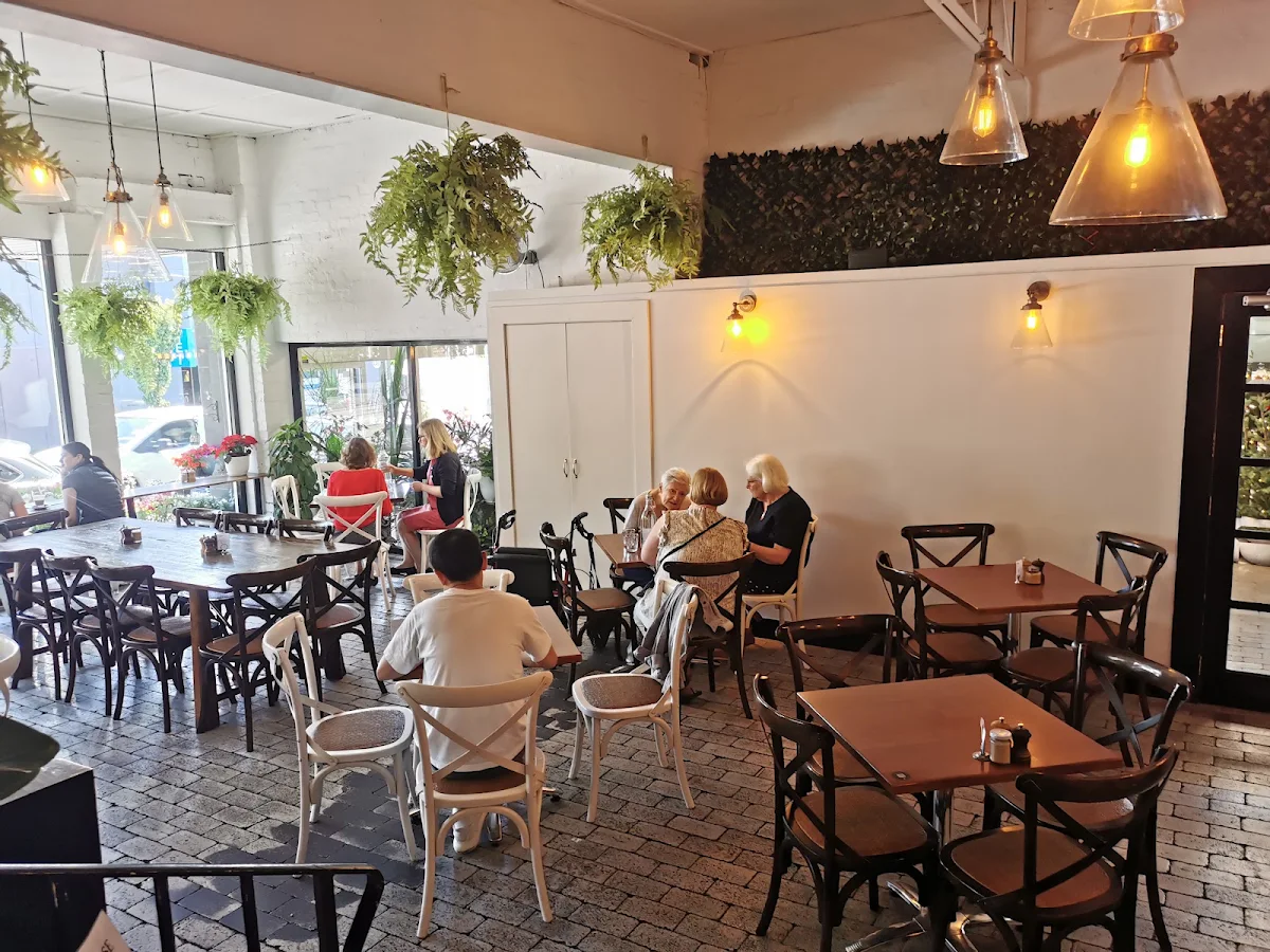Vibe, Town & Country Home Garden Cafe