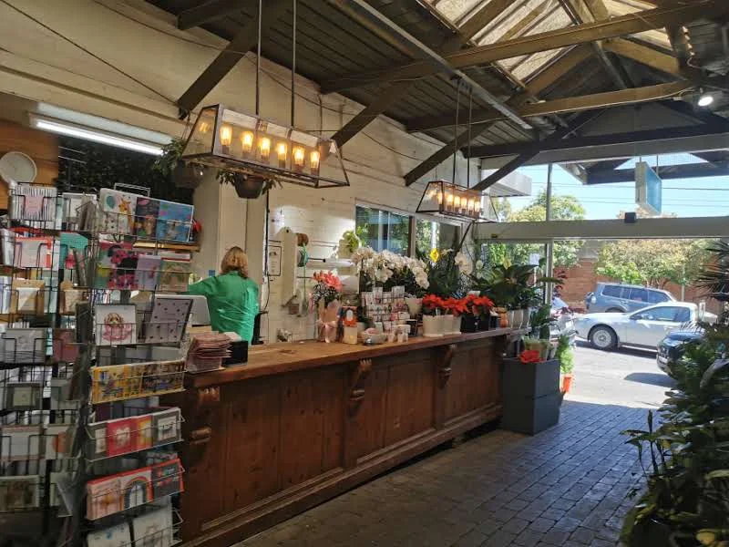 Vibe, Town & Country Home Garden Cafe