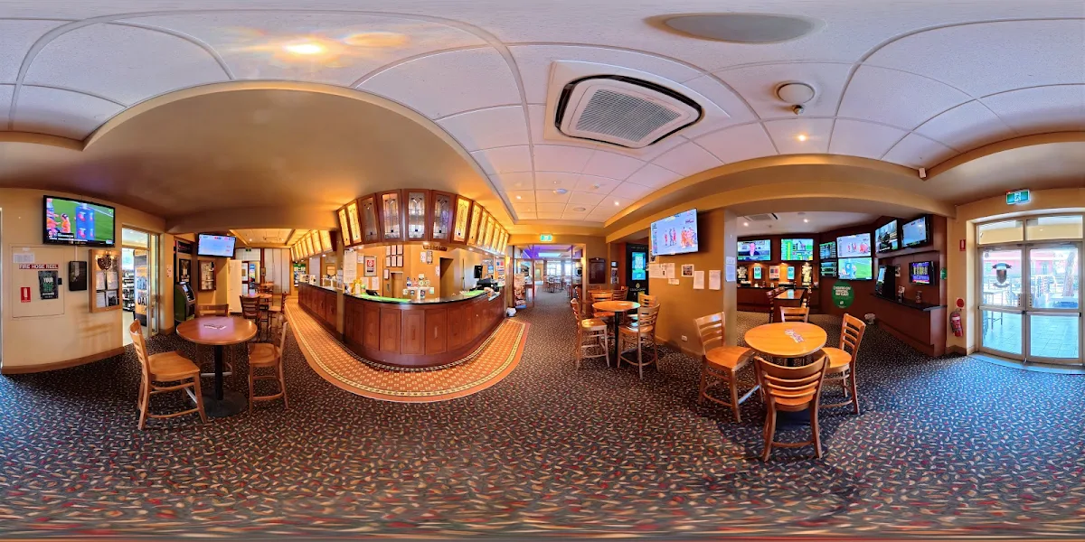Vibe, Royal Hotel
