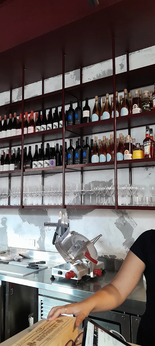 Vibe, Powells Fromagerie & Wine Bar