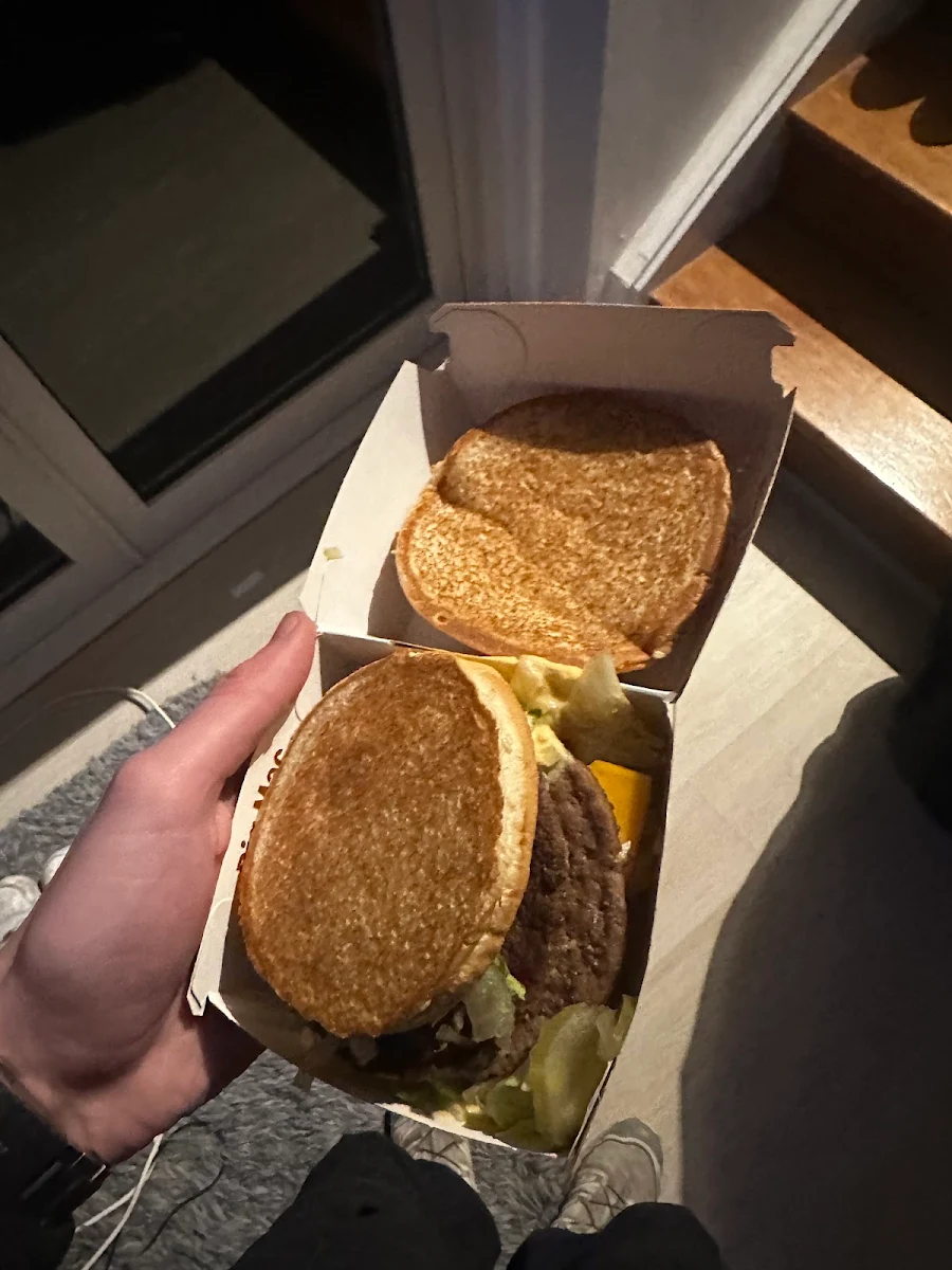 Food & drink, McDonald's Menai