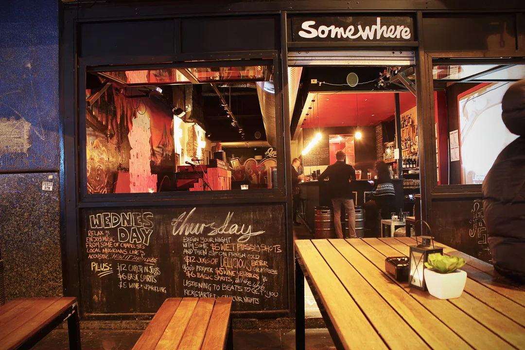 Vibe, Somewhere Bar