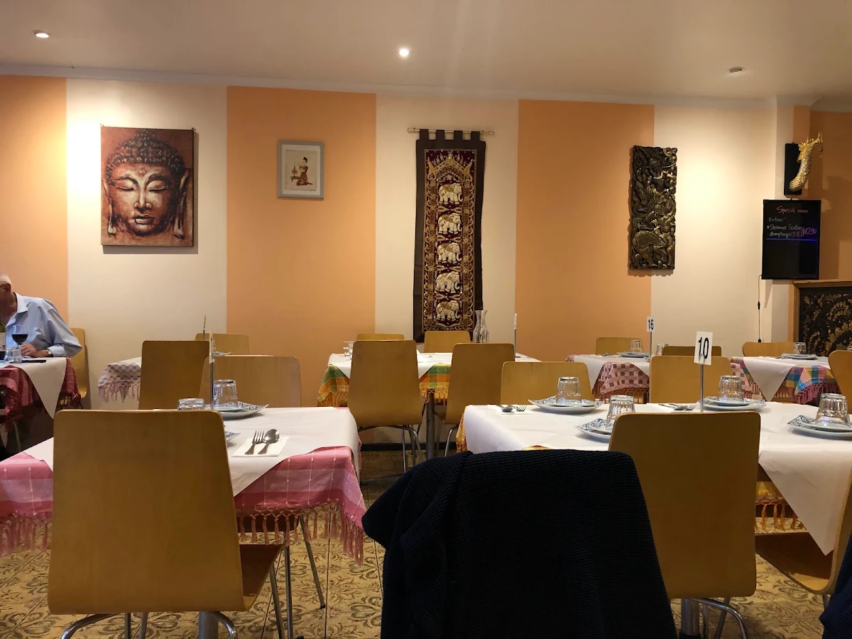 Vibe, Kacha Thai Restaurant