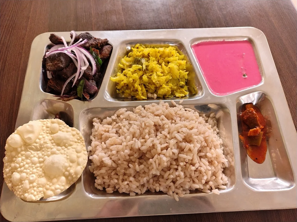 Food & drink, LiZ Restaurant – Indian Cuisine