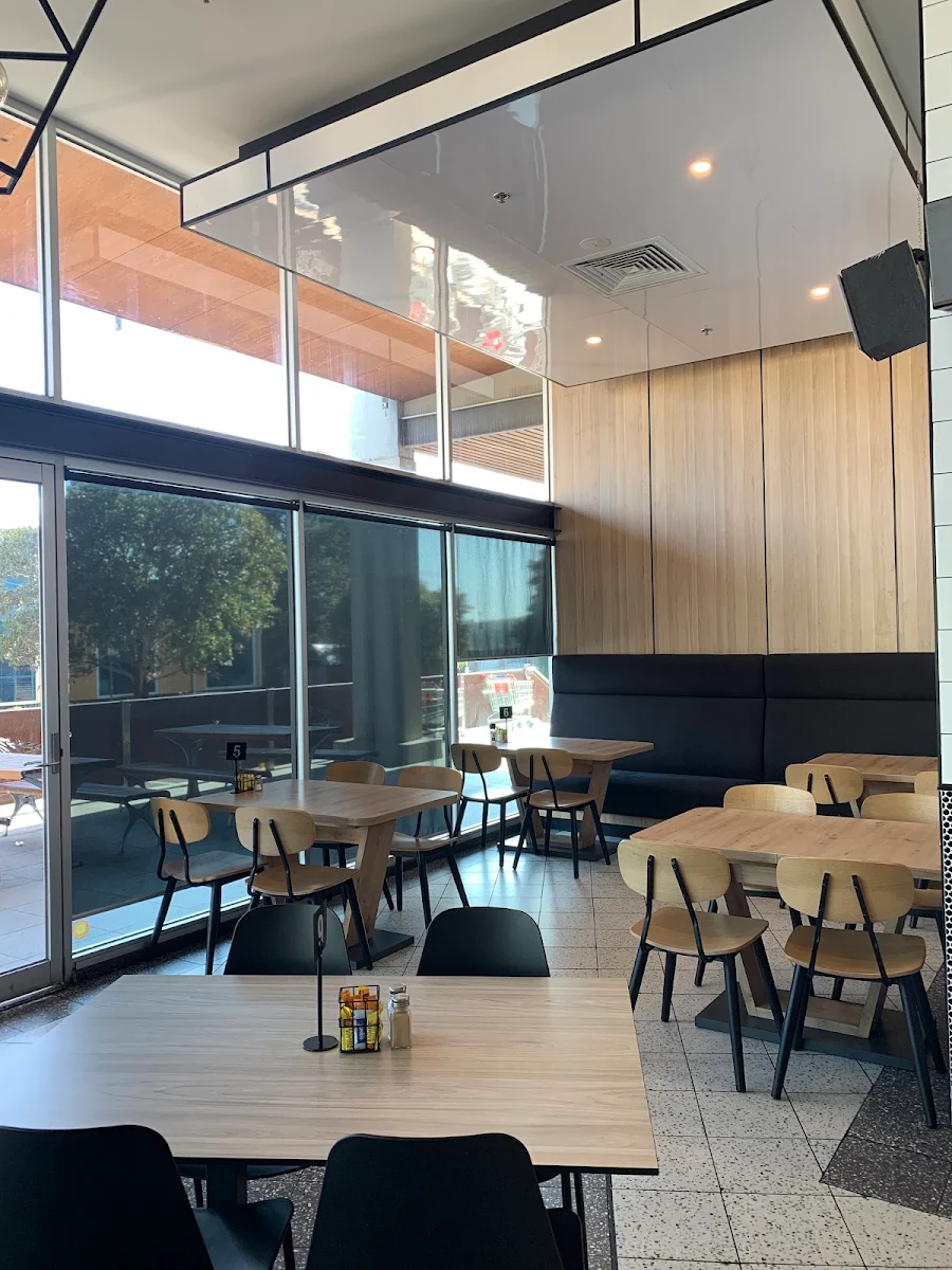 Vibe, Indulgence Cafe