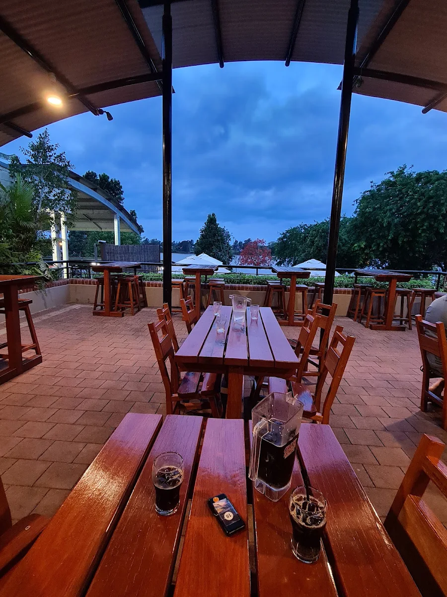 Vibe, Royal Hotel Taree